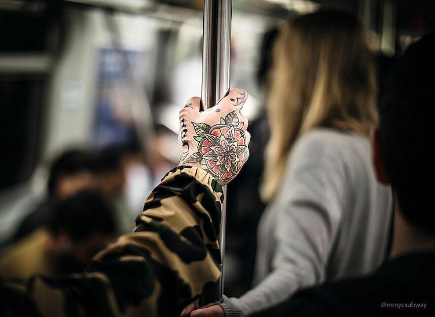 A Photographer Takes Pictures Of Random People On The Subway And The Result Is Incredible