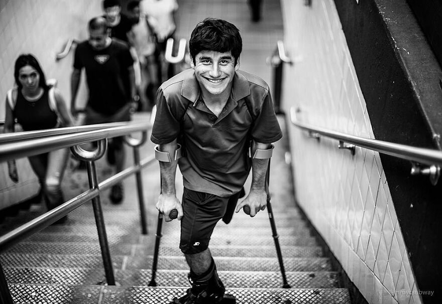 A Photographer Takes Pictures Of Random People On The Subway And The Result Is Incredible