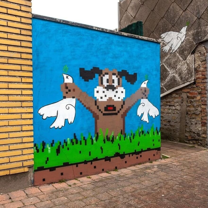 Thanks @hookedblog For The Picture :) For The Finished Picture!
in Ostend For @thcrstlshp
#ostend #oakoak #urban #urbanart #streetart #duckhunt #nintendo #peace #picasso #dove #dovehunt