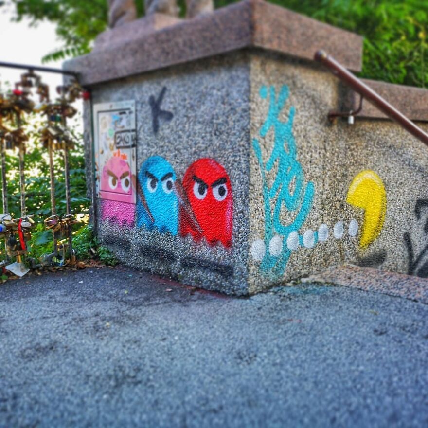 He Killed Our Orange Bro!! Time For Revenge!!!!!!!!
@okoloaround Festival
#streetart #oakoak #pacman #zagreb #revenge #urban #croatia #zagreb #videogame #retrogame #pacman #ghost #fight #art #urbanart #stencil #graff #graffiti #fun #funny