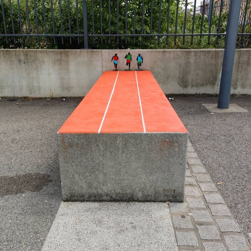 Work With Children In Venissieux
#oakoak #sport #streetart #urban #urbanart #bolt #graff #urbanintervention #graff #graffiti #fun #funny #street