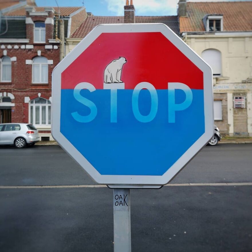 Stop Global Warming... Stop Au Réchauffement De La Planète Et De La Fonte Des Glaces...
🌍🌏 #oakoak #streetart #urbanart #globalwarming #rechauffementclimatique #polarbear #ourspolaire #panneau ##signalisation #trafficsign #stop #art #stencil #graffitiart
#urban #oak #lievin