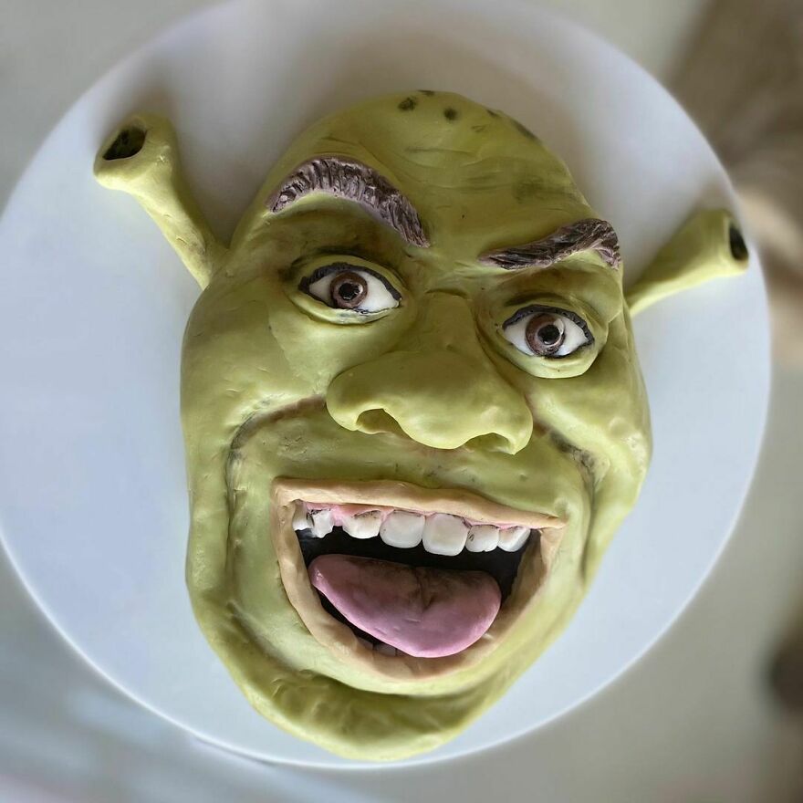 Another Day, Another Shrek Cake 🥴
chocolate Fudge Cake Shrek From A While Back!
#shrek #shrekmemes #cakedecorating #cakeart #baking #bakingthursdays