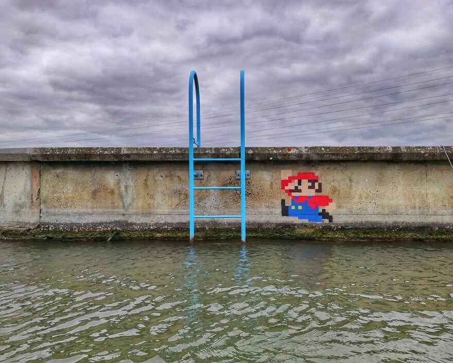 "Mario Donkey Kong 1981" A Piece Realized In Bourges
#oakoak #streetart #urbanintervention #art #urban #arturbain #wallart #bourges #mario #mariobros #nintendo #donkeykong #retrogame #oldschool