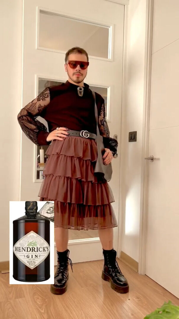 Fashion-Outfits-Inspired-By-Household-Items-Cleaning-Products-Felipe-Cavieres-Felicavieresv