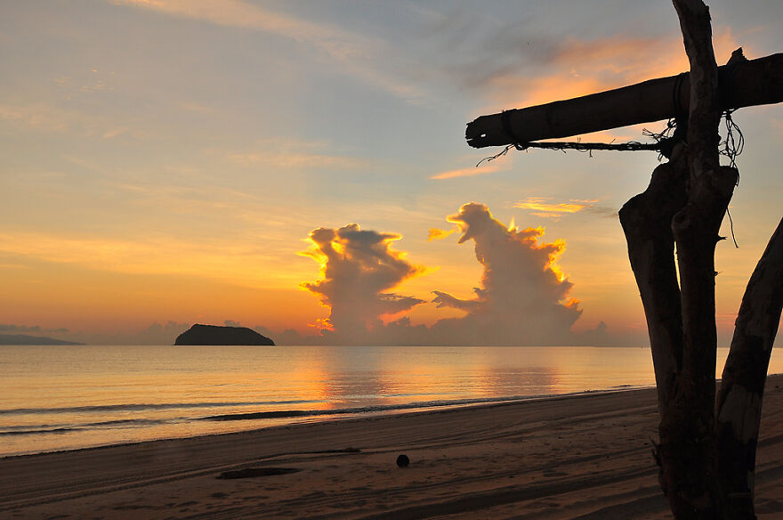 If You See Figures In Clouds, You Need To Know The Creativity Of These Artists