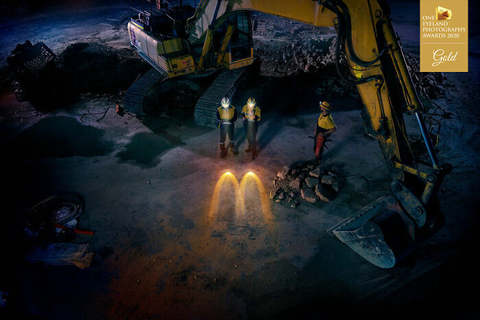 Mac Your Night – Construction. Gold In Advertising