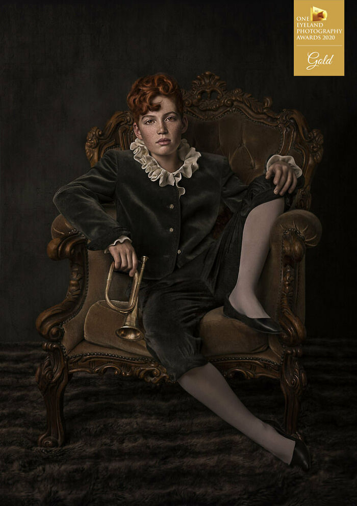 Children In Time By Nancy Flammes. Gold In People