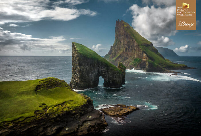 Føroyar Shapes By Henrique Murta. Bronze In Nature