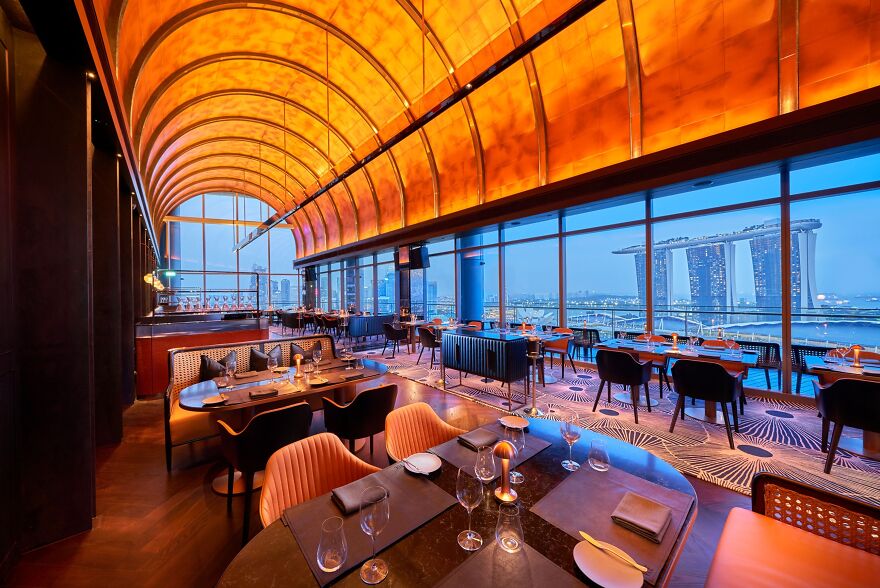 Vue@oue Bayfront Bar & Restaurant