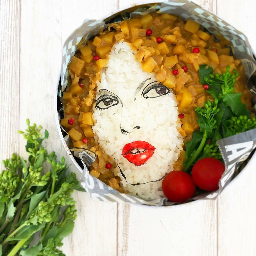 Wife Tirelessly Makes Art Every Day In Her Husband's Lunchboxes