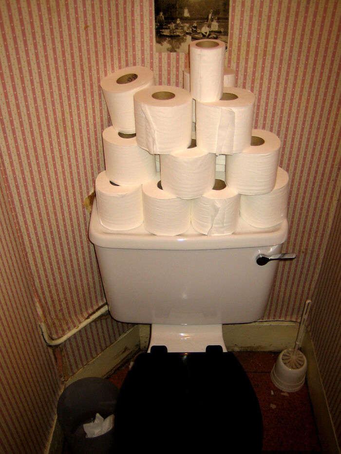 Americans Reveal Their 40 Most WTF Moments While Visiting Europe In This Viral Thread