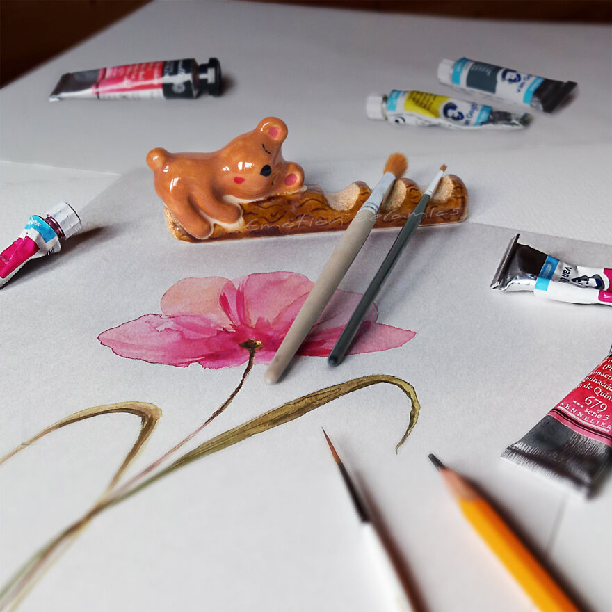 Brush Holder With Sleepy Bear