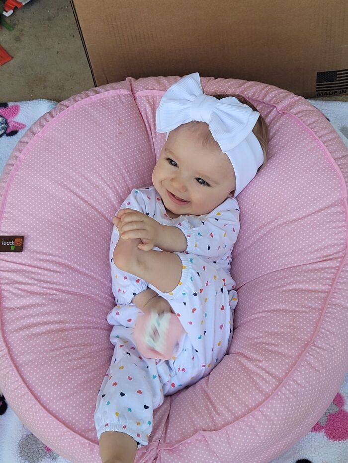 Days Of Trying And She Finally Found Her Sweet Little Feet♡