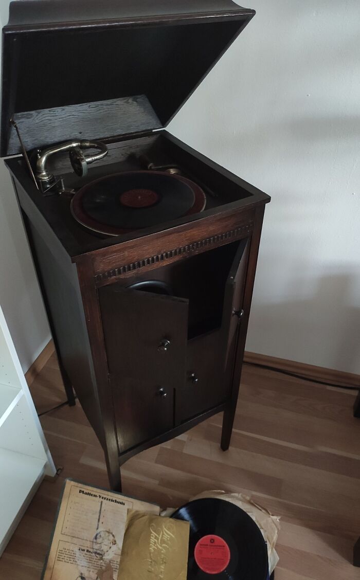 This Gramophone I Got From My Grandma. I Don't Know How Old It Is. It's Still Working Though