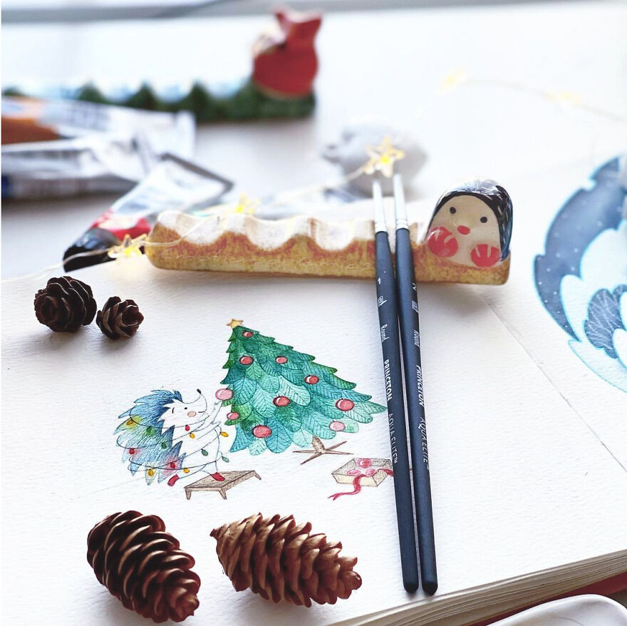 Brush Holder With Hedgehog