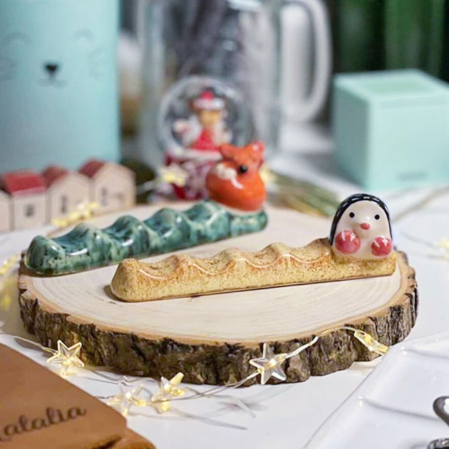 Brush Holder With Hedgehog