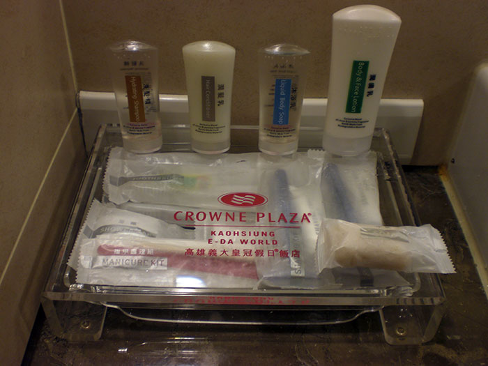 Men Share 'What Did You Not Know Or Realize Until After Living With A Woman?': And Here're 40 Of The Top Answers