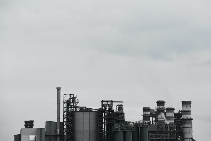 37 Of The Creepiest Things Kids Have Said About Their ‘Past Lives’ Shared In This Online Group