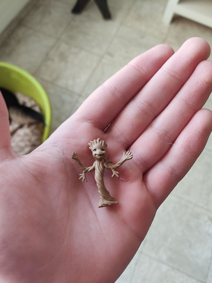 I Ordered A 40$ USD Rgb Gaming Mouse Pad And Got This