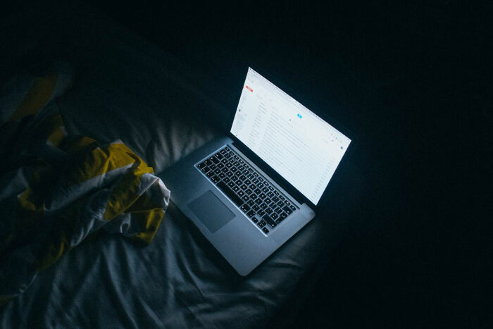 Staying Up Late A Lot Might Mean You&rsquo;re Affected By Revenge Bedtime Procrastination, And This Twitter User Went Viral For Explaining Why