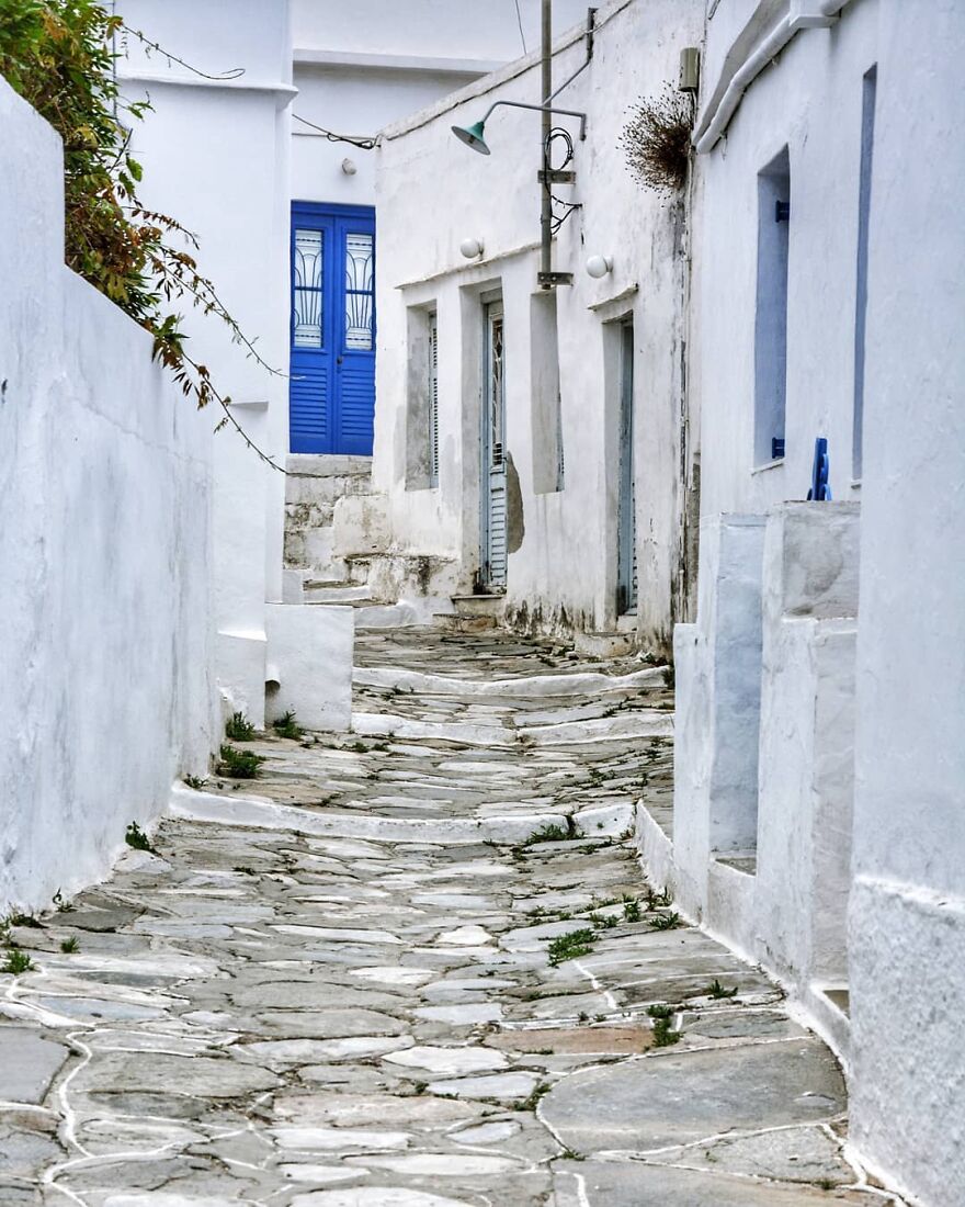 The Picturesque Medieval Kastro Village With Its Narrow Cobblestone Alleys
