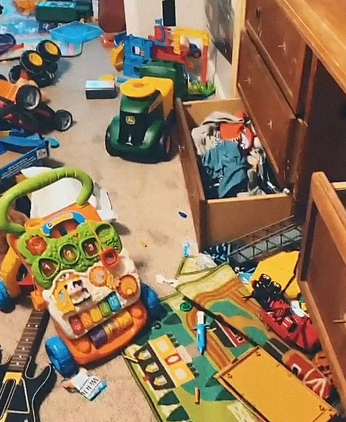 Mom Receives Criticism About The Way She Punished Her Son, So She Explains Her Method Mom Receives Criticism About The Way She Punished Her Son, So She Explains Her Method