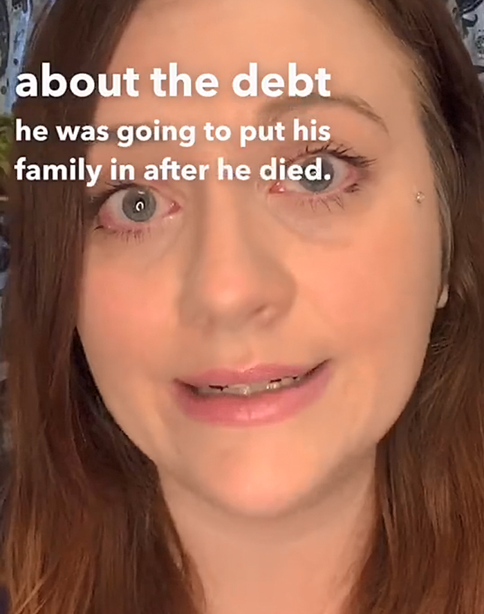 Woman Recounts Her Dad's Last Year Of Dealing With Cancer Under US Healthcare And It Sounds Insane To Non-Americans Woman Recounts Her Dad's Last Year Of Dealing With Cancer Under US Healthcare And It Sounds Insane To Non-Americans