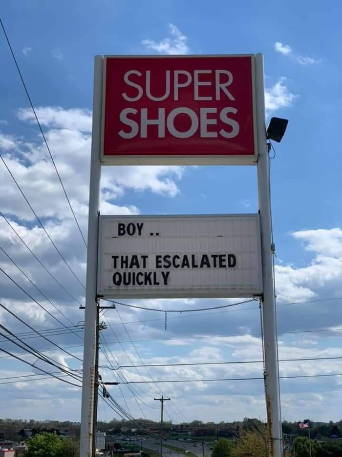 This Town Has A Sign War Going On Between Many Businesses And It's Entertaining The Locals (20 Pics) This Town Has A Sign War Going On Between Many Businesses And It's Entertaining The Locals (20 Pics)