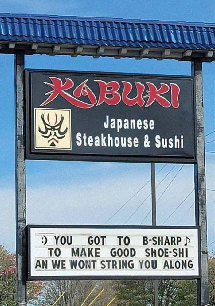 This Town Has A Sign War Going On Between Many Businesses And It's Entertaining The Locals (20 Pics) This Town Has A Sign War Going On Between Many Businesses And It's Entertaining The Locals (20 Pics)