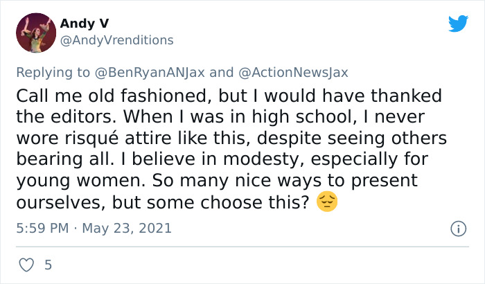 High School Photoshops Out All Traces Of Cleavage In The Yearbook Pics Of 80 Girls And Parents Are Not Happy High School Photoshops Out All Traces Of Cleavage In The Yearbook Pics Of 80 Girls And Parents Are Not Happy