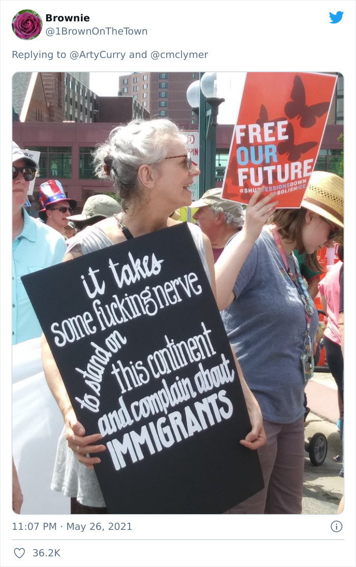 Folks Online Are Sharing Stories About The Times They Were Called Out For Not Speaking English In The US Folks Online Are Sharing Stories About The Times They Were Called Out For Not Speaking English In The US