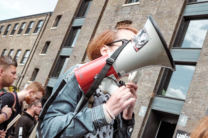 People Are Sharing Modern Trends That They Can't Stand (45 Answers)