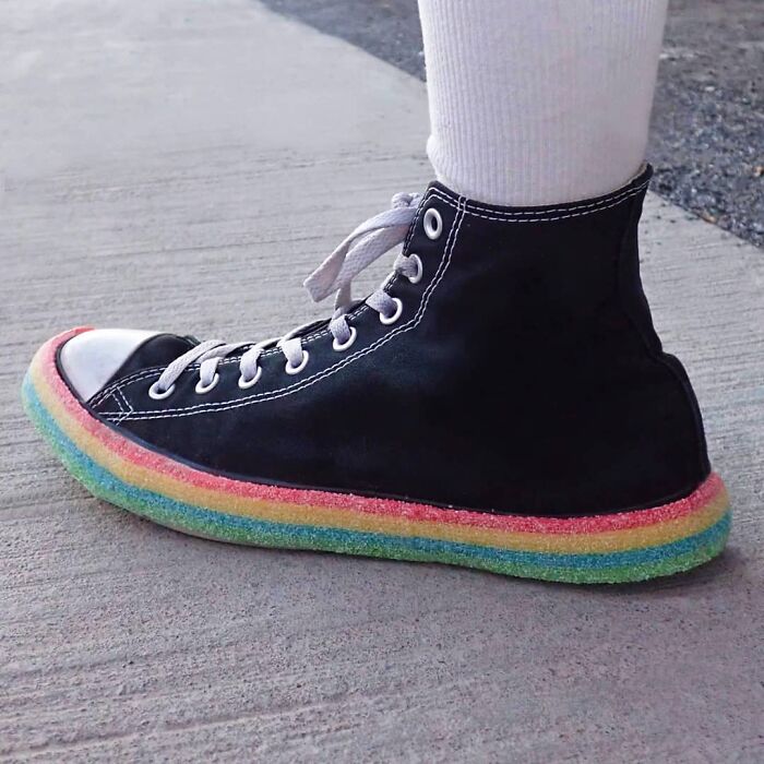 Everyday-Objects-Fashion-Accessories-Artist-Gab-Bois