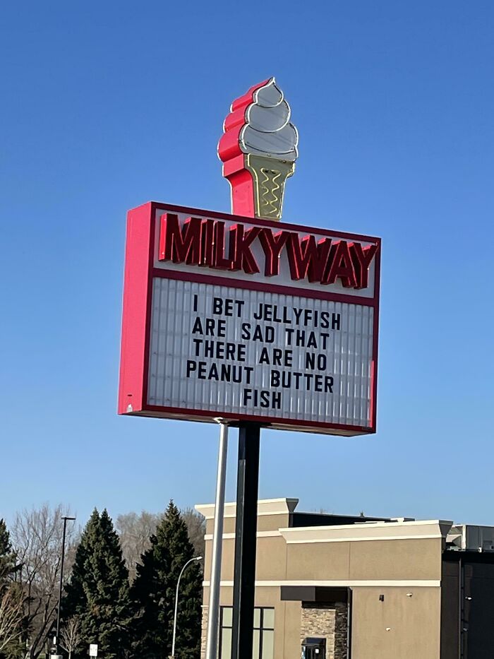 Ice-Cream-Shop-Signs-Milkyway