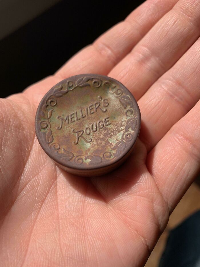 This Cool Makeup Tin From The 1920s Was Found On Our Property!