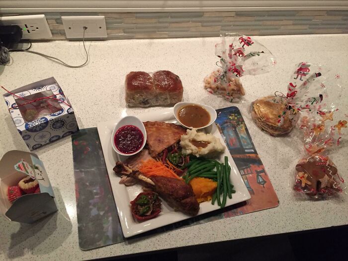 Neighbours Knew I Was Going To Be Alone On Christmas So They Brought Me This