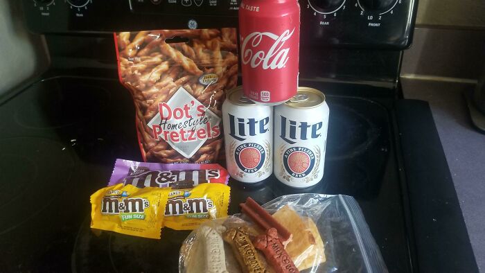 My 80-Year-Old Neighbor Just Delivered This Care Package To My Dog And Me. I Had Told Her Earlier That I Was Laying Low For Thanksgiving And Not Doing A Traditional Dinner Or Visiting Any Family