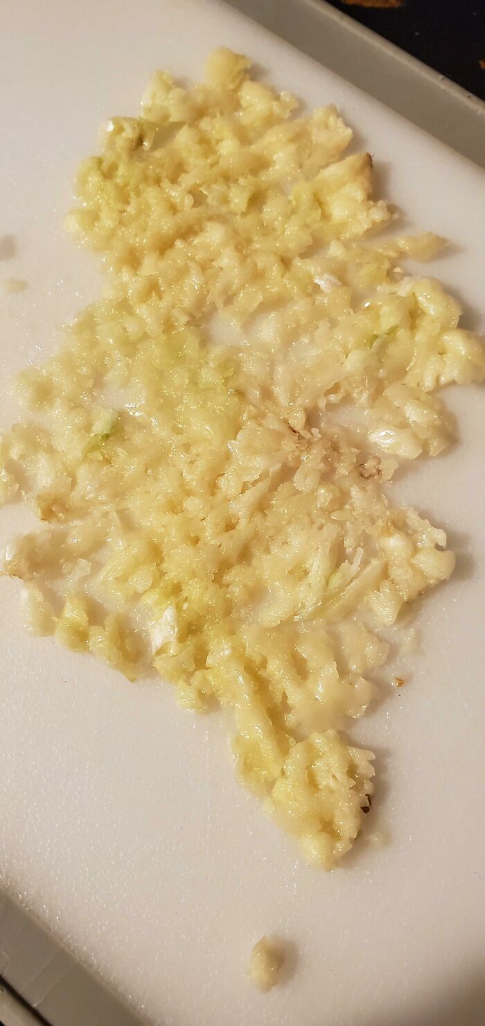 I Think I Discovered The Best Way To Mince Garlic! A Meat Tenderizer! I Put A Ziploc Bag On Top Of The Garlic And Hit It 4-5 Times, And Presto! Good Spaghetti Tonight!