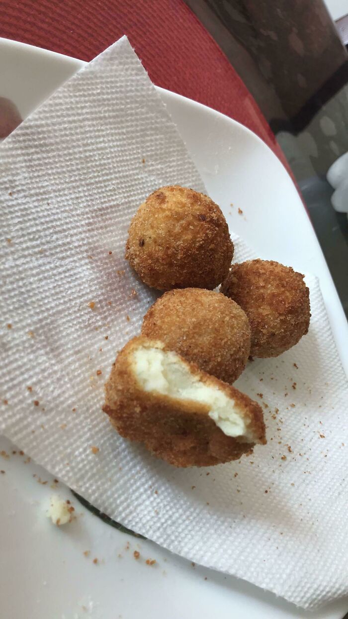 Had Some Leftover Mashed Potatoes And Decided To Fry Them. An Amazing Snack