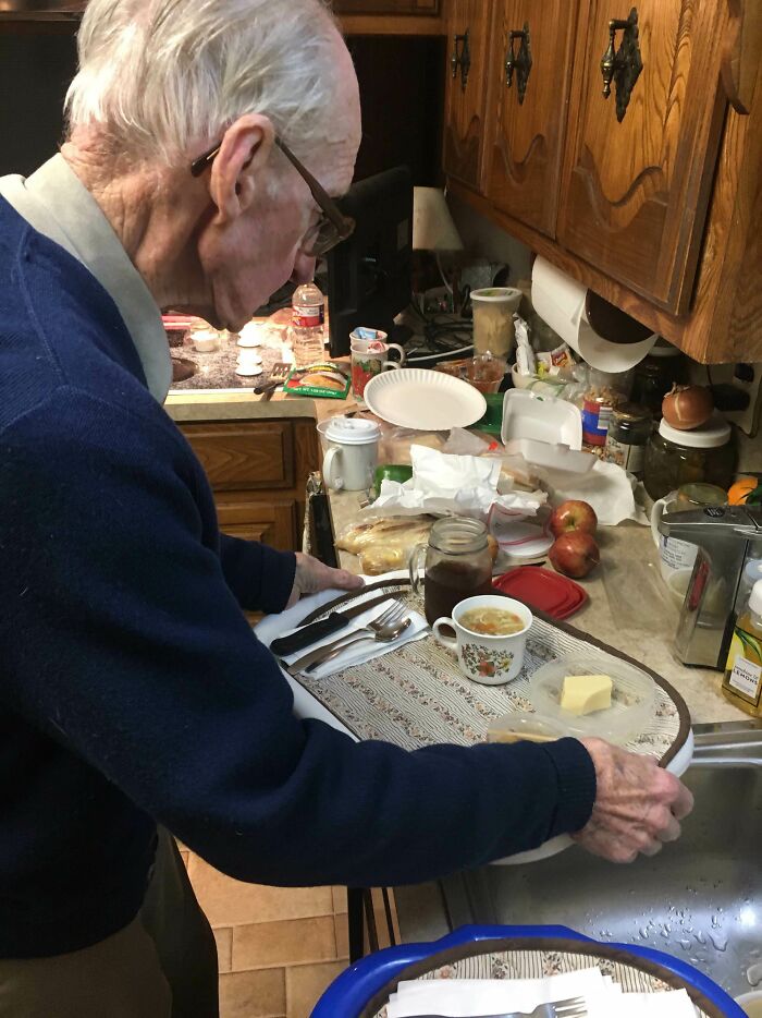 My 92 Year-Old Grandpa Takes My 91 Year-Old Grandma Dinner In Bed Every Night