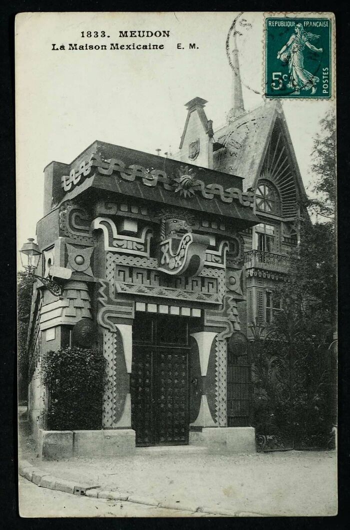A "Mexican House" In Meudon, France
