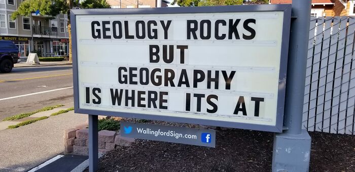 Funny-Gas-Station-Sign