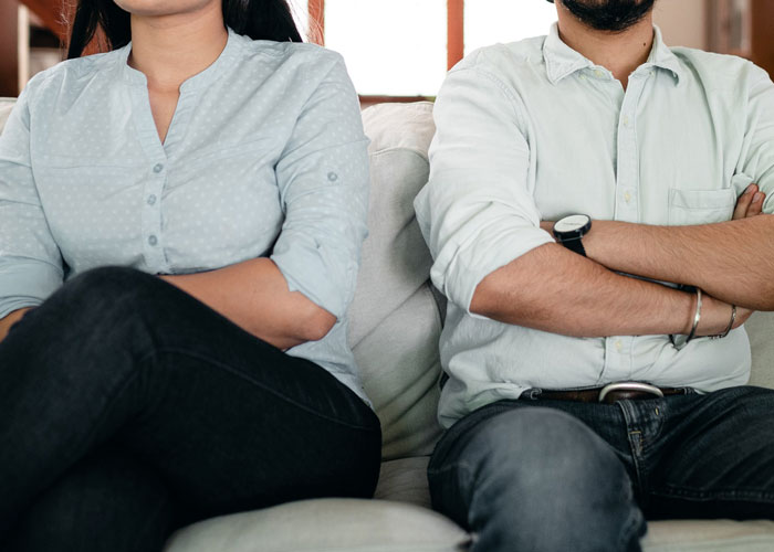 Babysitters Are Sharing The Darkest Secrets They've Uncovered While Working For Seemingly Normal Families (30 Stories)