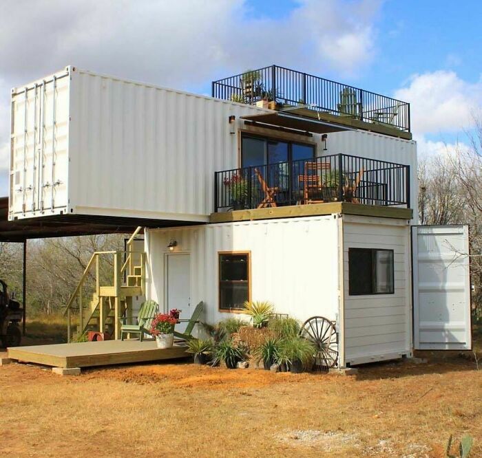 Houses-From-Recycled-Shipping-Containers