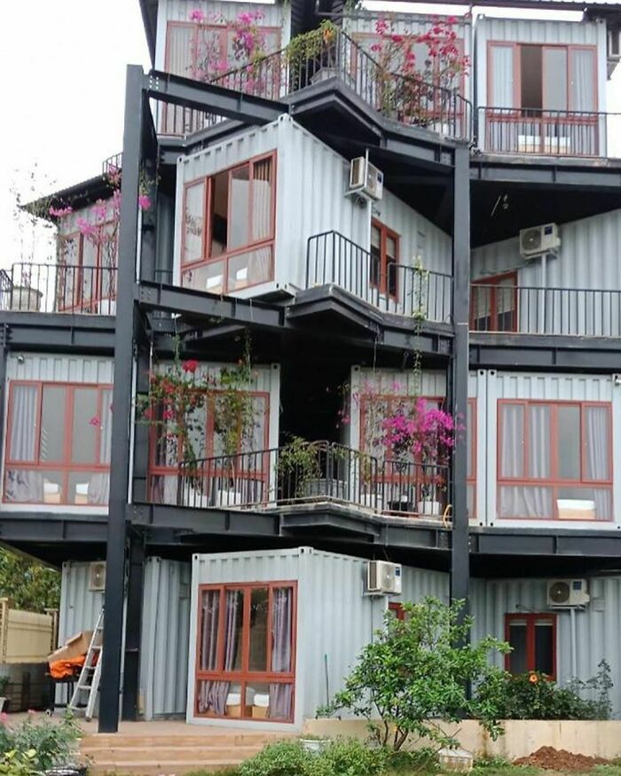 Houses-From-Recycled-Shipping-Containers