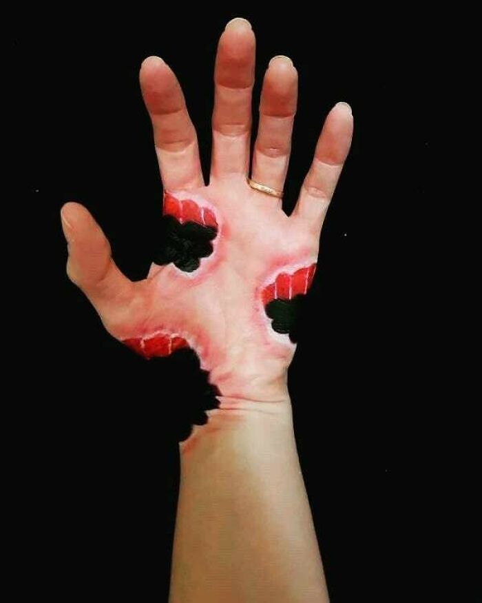 Body-Art-Optical-Illusion-Makeup-Transformations-Movie-Mayhem-Makeup-Emma-Van-De-Peer