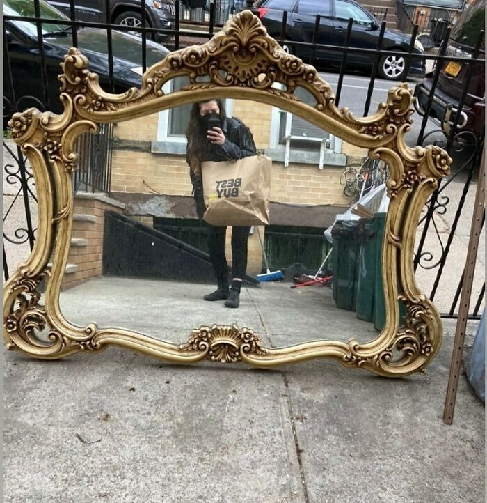 Goodness!!! On Harman Between Cypress And Saint Nicholas!