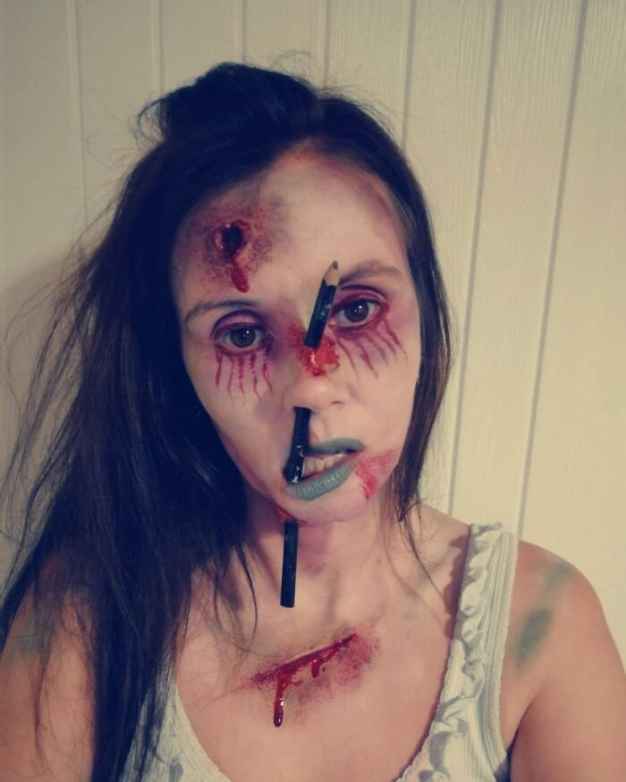 Body-Art-Optical-Illusion-Makeup-Transformations-Movie-Mayhem-Makeup-Emma-Van-De-Peer