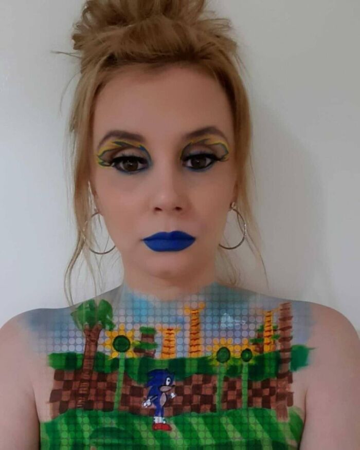 Body-Art-Optical-Illusion-Makeup-Transformations-Movie-Mayhem-Makeup-Emma-Van-De-Peer